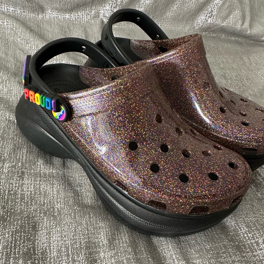 Crocs Classic Translucent Glitter Platform Clog P… - image 3